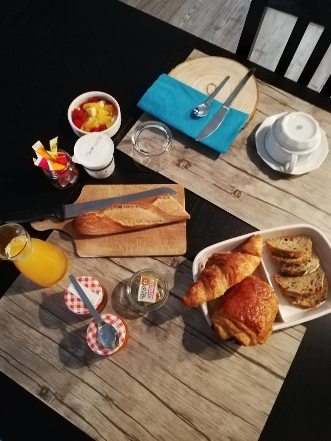 La Ferme De Pham Bed & Breakfast Belberaud Eksteriør bilde