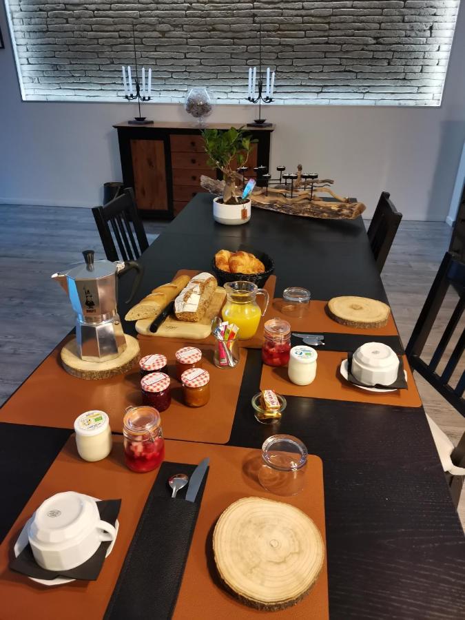La Ferme De Pham Bed & Breakfast Belberaud Eksteriør bilde